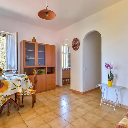 Casa de Férias Punta Paradiso By Interhome